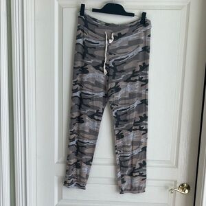 Sundry Gray Camouflage Pants